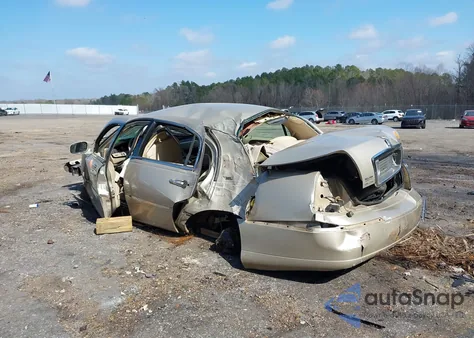 2008 Lincoln Town Car Signature Limited из США, поврежденный, VIN 2LNHM82V38X652067